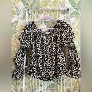 Vestique Silky Leopard Print Top